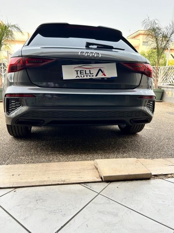 Usata Audi A3 Advanced 116 CV (85 kW) 2020 Grigio Berlina