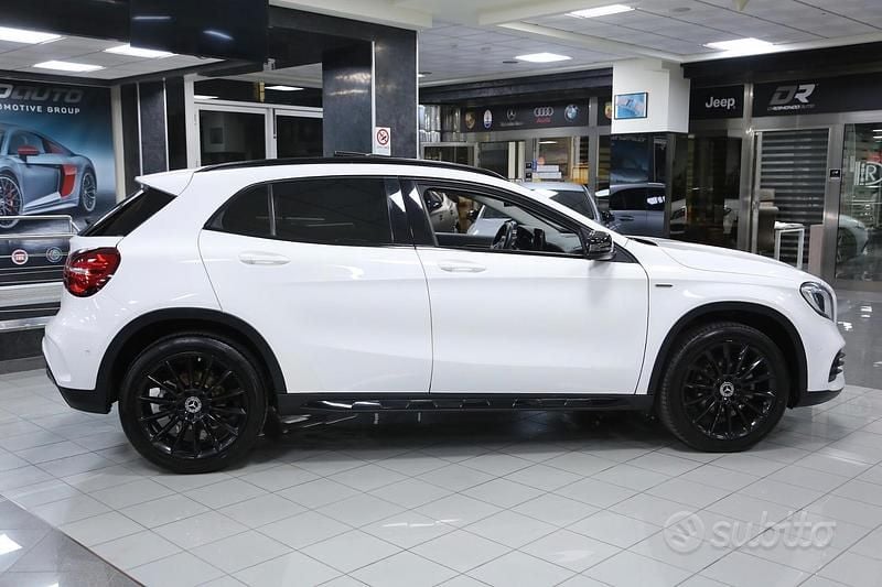 Usata Mercedes GLA200 Premium 136 CV (100 kW) 2018 Bianco SUV