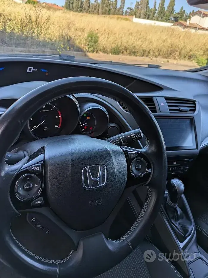 Usata Honda Civic 120 CV (88 kW) 2015 Bianco Station wagon