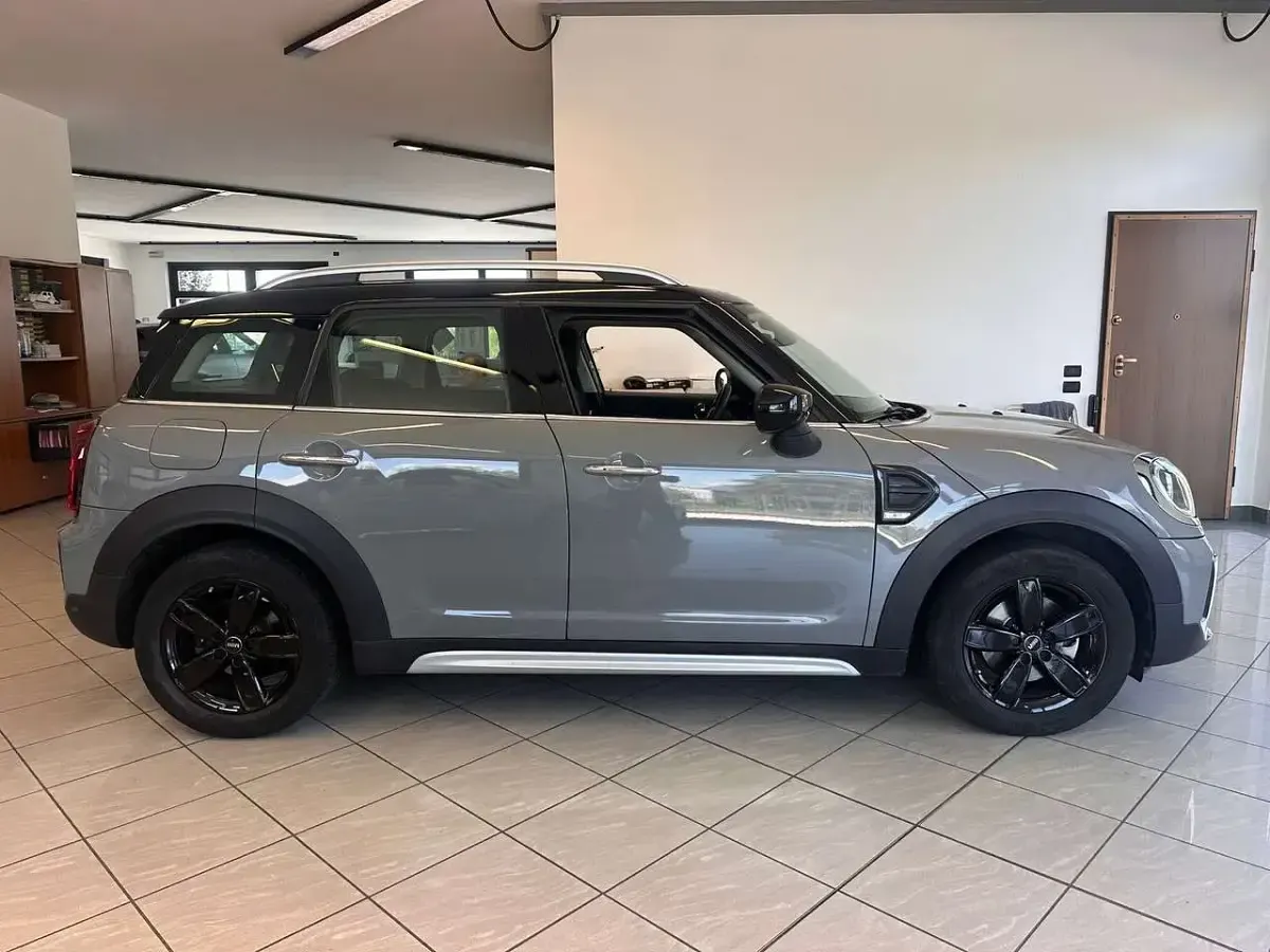 Usata Mini Cooper Countryman 136 CV (100 kW) 2022 Grigio SUV