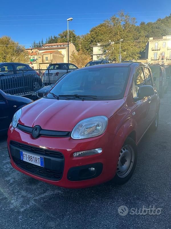 Rosso Usata 2019 Fiat Panda Pop Furgone | 4990 € (Buon prezzo) - Immagine 1/4