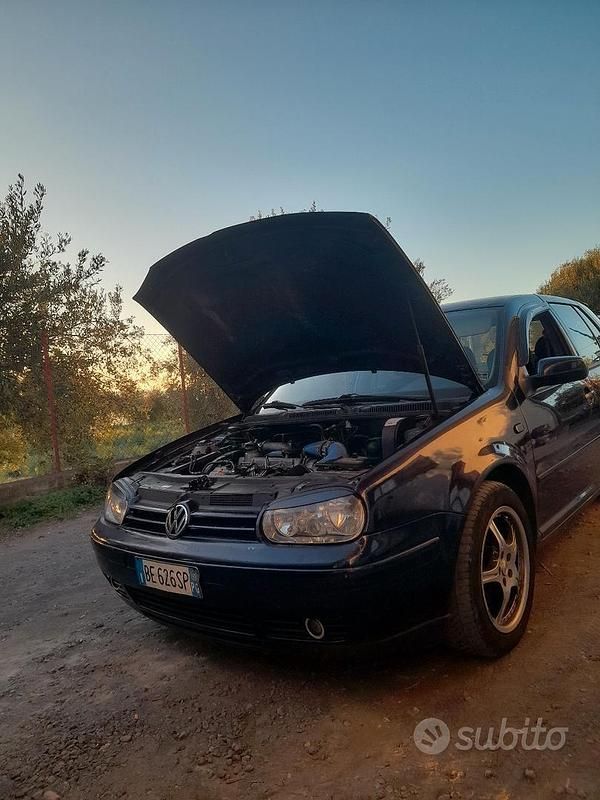 Usata VW Golf III 110 CV (80 kW) 1999 Blu Berlina