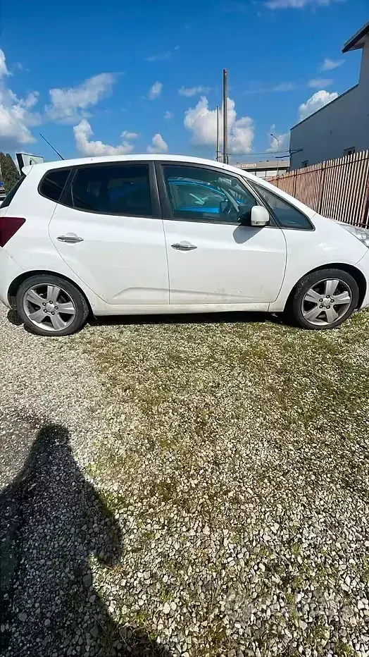 Usata Kia Venga 115 CV (84 kW) 2011 Bianco Utilitaria