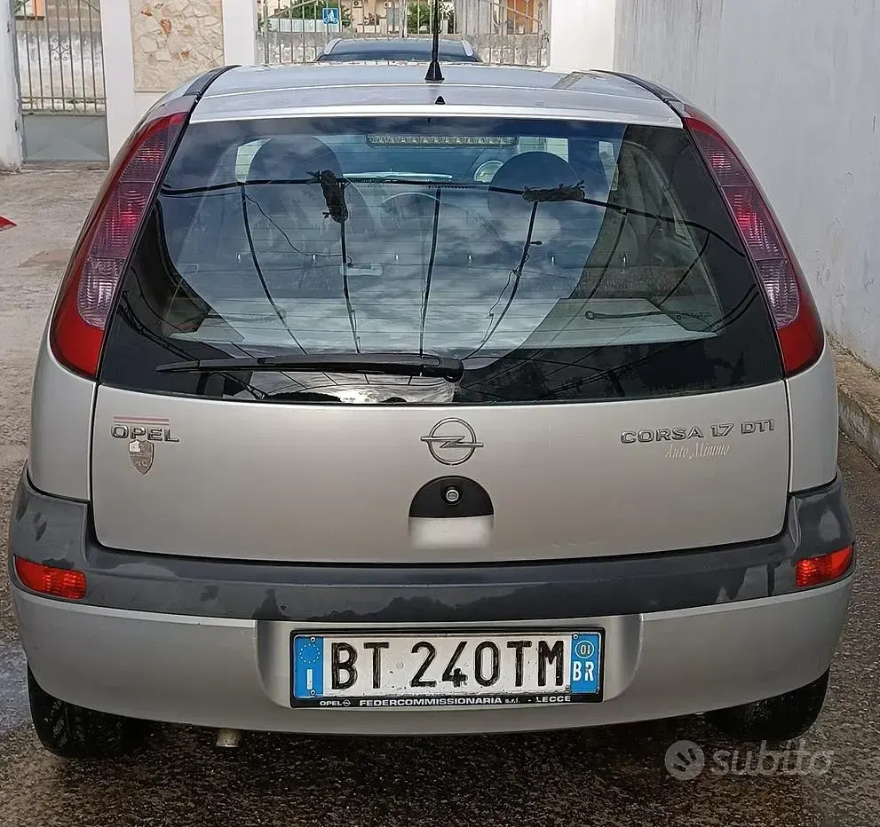 Usata Opel Corsa 75 CV (55 kW) 2001 Grigio Utilitaria