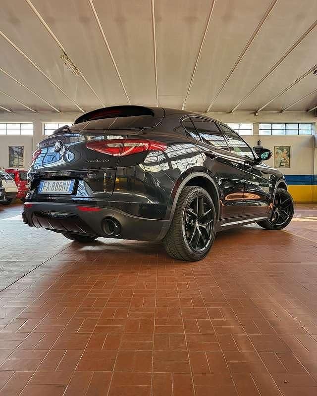 Usata Alfa Romeo Stelvio Business 190 CV (139 kW) 2019 SUV