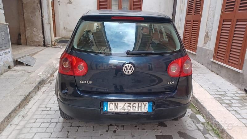 Usata VW Golf IV 2006 Blu Berlina