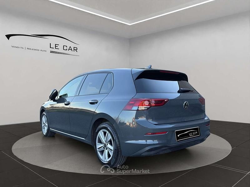 Usata VW Golf VIII Style 131 CV (96 kW) 2020 Grigio Berlina