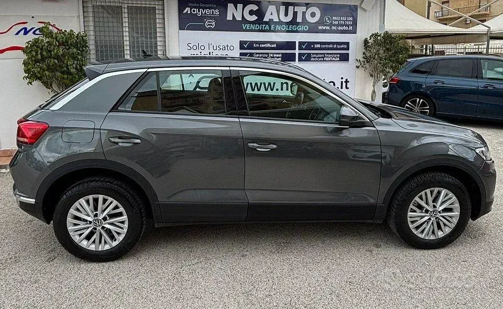 Usata VW T-Roc Business 150 CV (110 kW) 2021 Grigio SUV