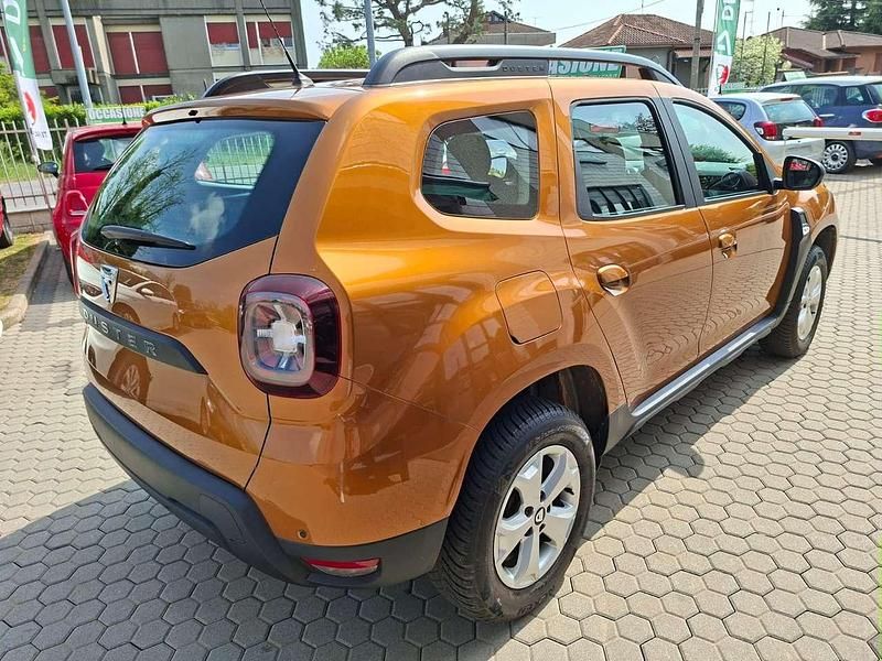 Usata Dacia Duster Comfort 101 CV (74 kW) 2020 Bronzo SUV