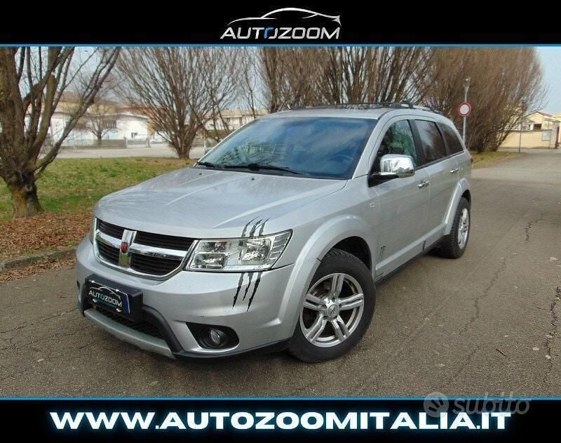 Usata Fiat Freemont Lounge 170 CV (125 kW) 2012 Argento SUV