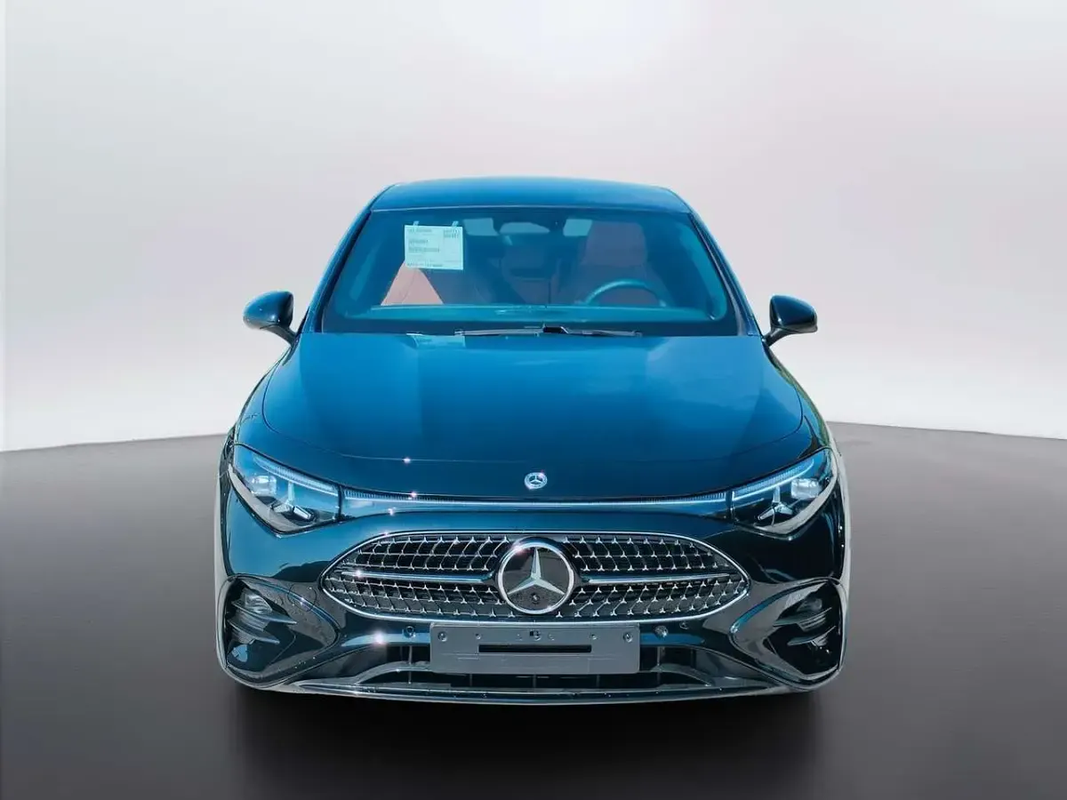Nuova Mercedes CLA200 166 CV (122 kW) 2026 Vernice nero cosmo Coupé