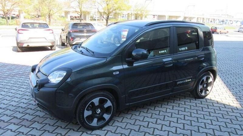 Usata Fiat Panda Cross Cross 69 CV (50 kW) 2025 Verde Utilitaria