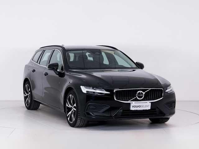 Usata Volvo V60 Core 163 CV (119 kW) 2023 Nero Station wagon