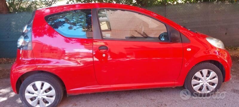 Usata Citroën C1 68 CV (50 kW) 2011 Rosso Utilitaria