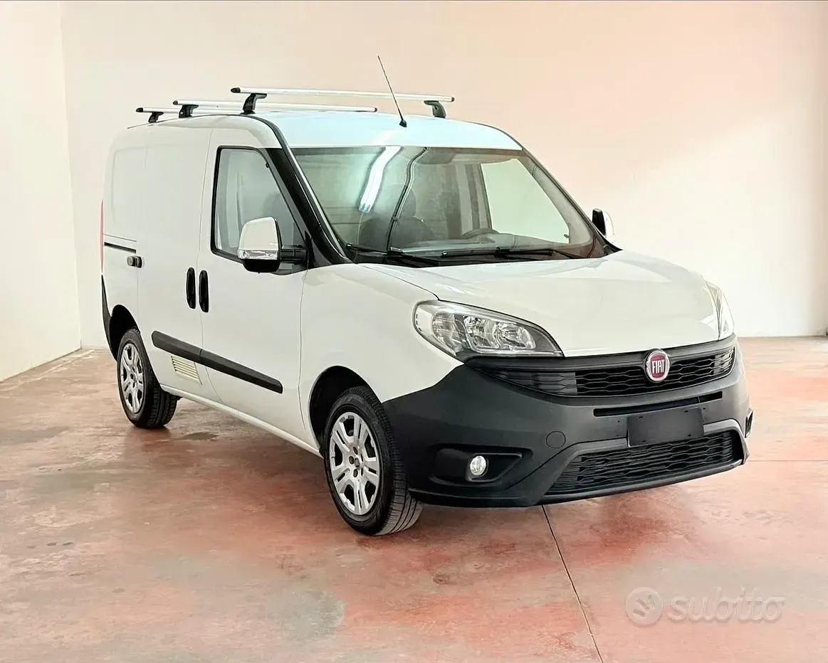 Usata Fiat Doblò 95 CV (69 kW) 2017 Bianco Monovolume