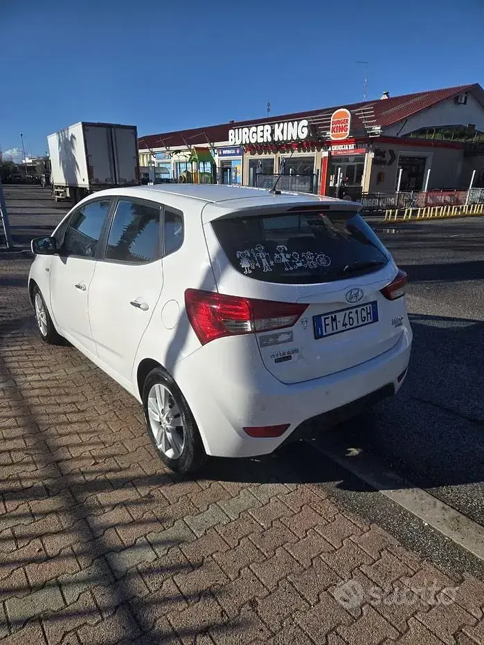Usata Hyundai ix20 90 CV (66 kW) 2011 Bianco Utilitaria