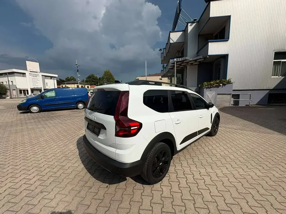 Usata Dacia Jogger Extreme 110 CV (80 kW) 2023 Other Monovolume