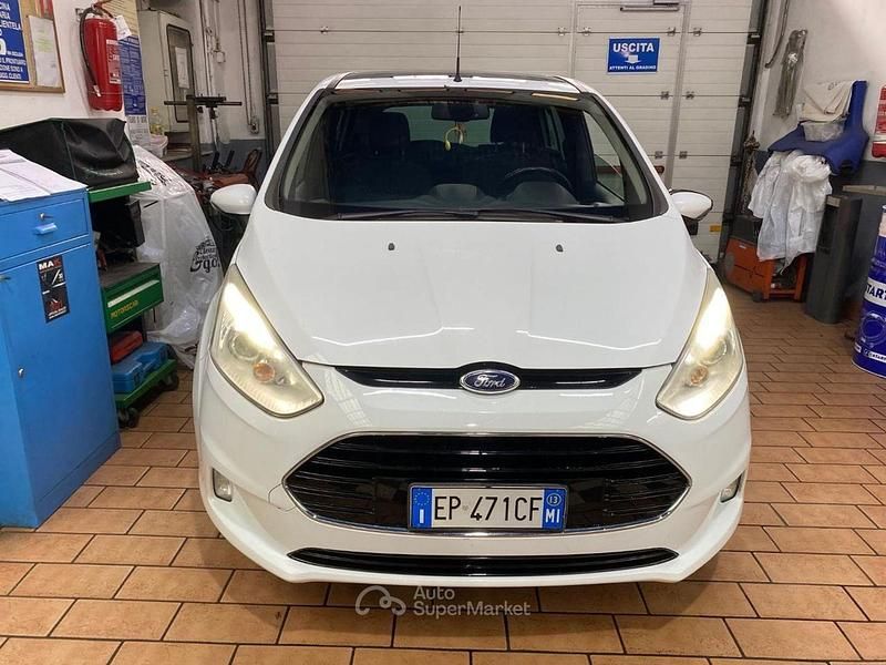Usata Ford B-MAX Titanium 101 CV (74 kW) 2013 Bianco Monovolume