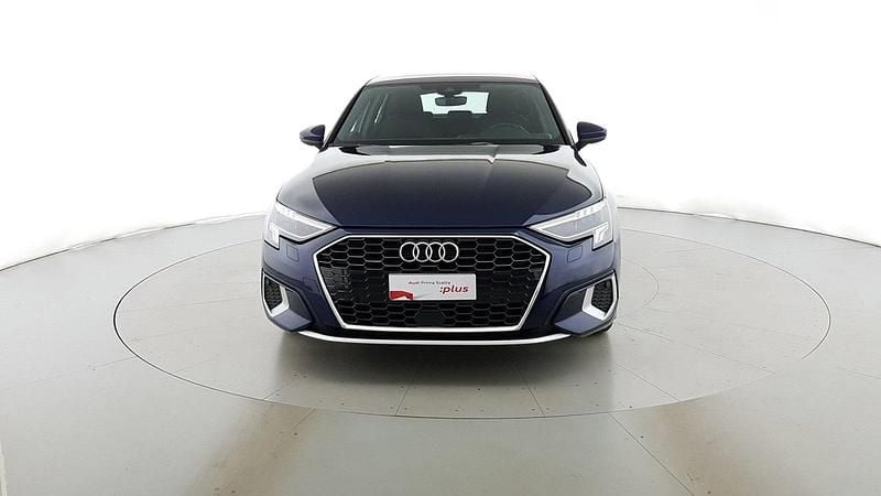 Usata Audi A3 Advanced 150 CV (110 kW) 2023 Blu navarra met Berlina