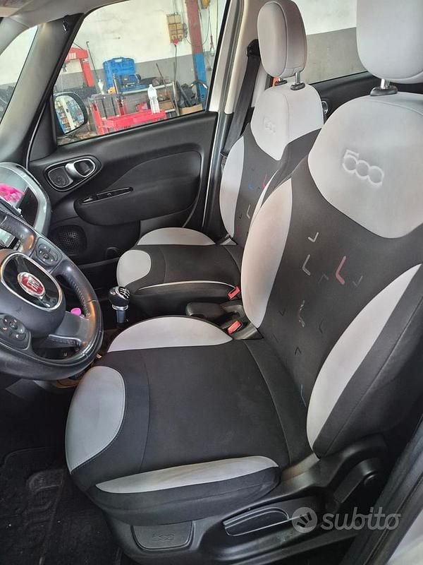 Grigio Usata 2017 Fiat 500L Monovolume | 11.000 € (Cara) - Immagine 1/4