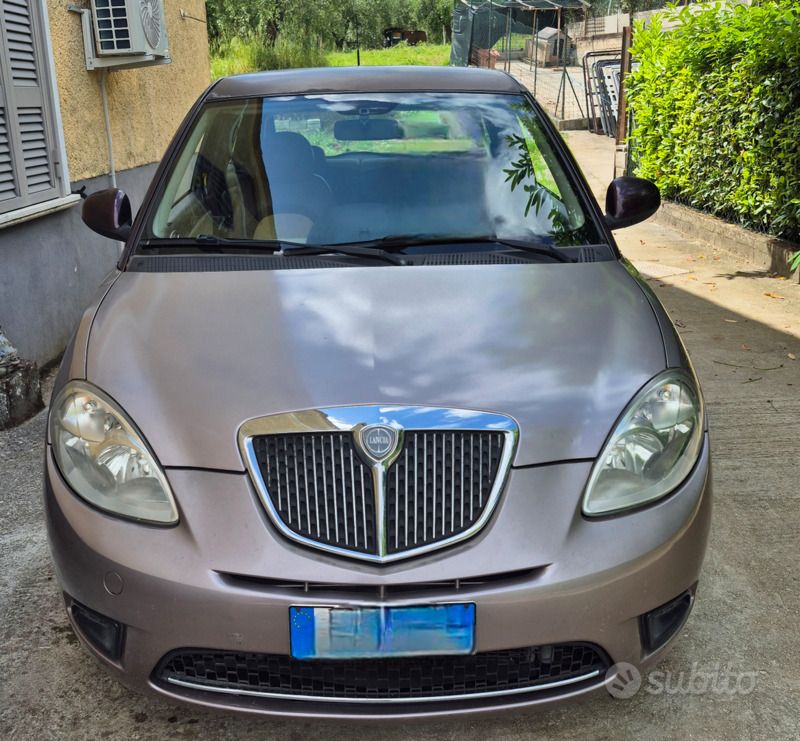 Usata Lancia Ypsilon 80 CV (58 kW) 2010 Utilitaria