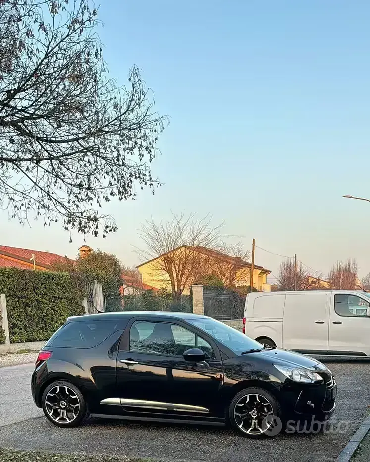 Usata Citroën DS3 82 CV (60 kW) 2013 Nero
