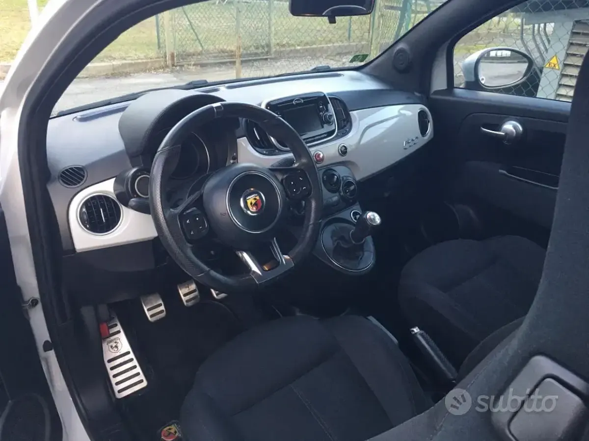 Usata Abarth 595 145 CV (106 kW) 2017 Grigio Utilitaria