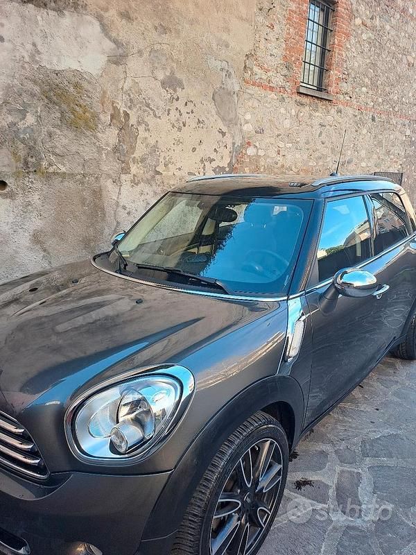 Usata Mini Countryman 122 CV (89 kW) 2013 Marrone SUV