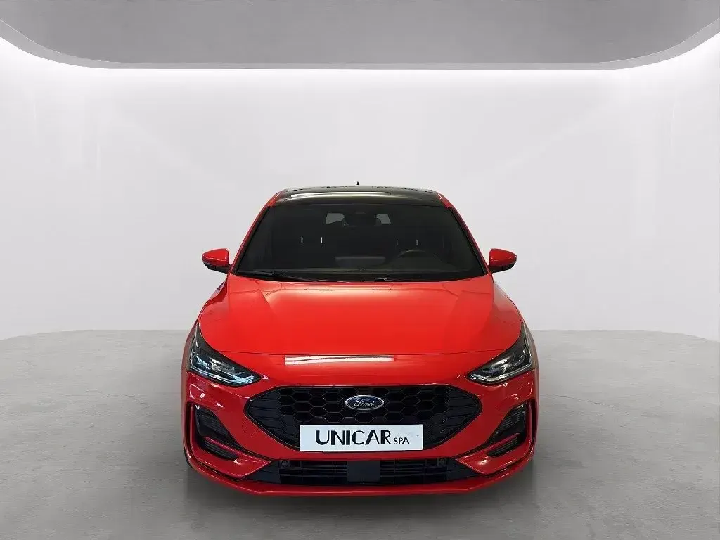 Usata Ford Focus ST-Line X 125 CV (91 kW) 2023 Race red Berlina