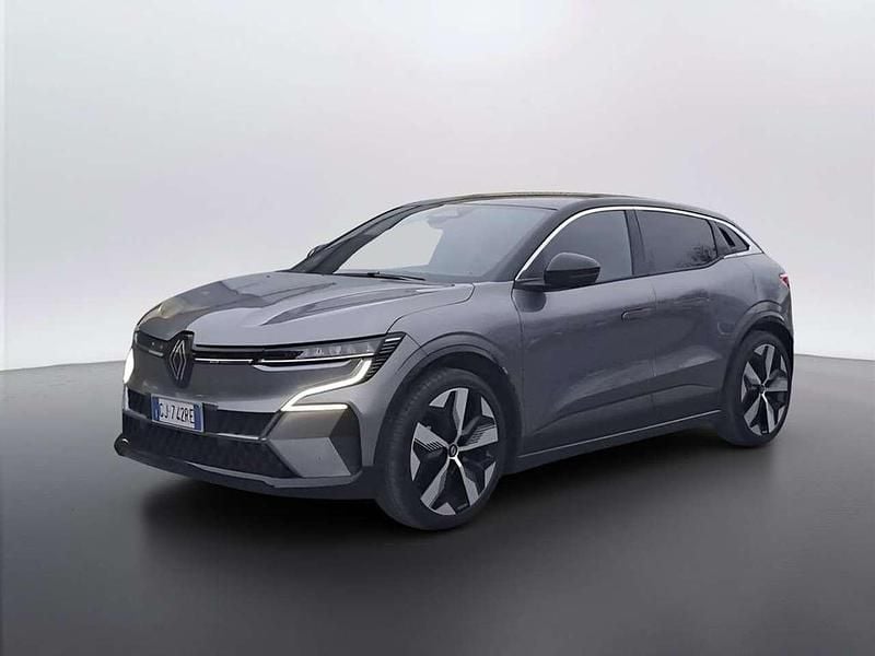 Usata Renault Megane E-Tech Techno 160 kW (218 CV) 2022 Grigio scuro Berlina