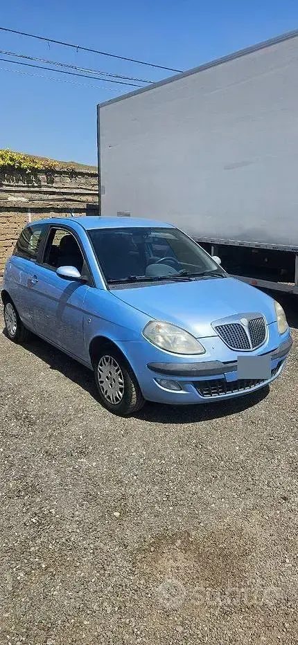 Usata Lancia Ypsilon 69 CV (50 kW) 2004 Utilitaria