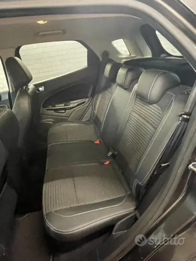 Usata Ford Ecosport Titanium 125 CV (91 kW) 2020 Grigio SUV