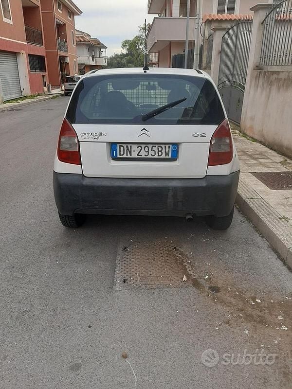 Usata Citroën C2 70 CV (51 kW) 2008 Bianco Utilitaria