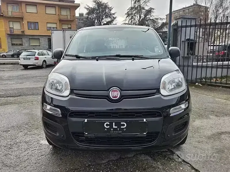 Usata Fiat Panda Easy 85 CV (62 kW) 2018 Nero Utilitaria