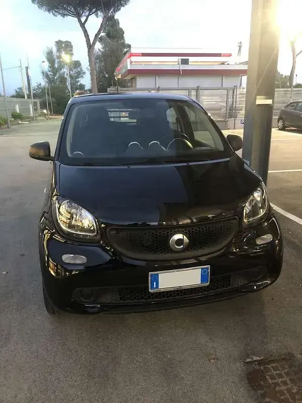 Usata Smart ForFour 61 CV (44 kW) 2015 Utilitaria