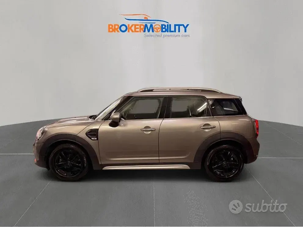 Usata Mini One D Countryman 116 CV (85 kW) 2019 Grigio SUV