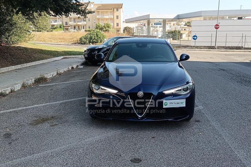 Usata Alfa Romeo Giulia Super 179 CV (131 kW) 2017 Blu Berlina