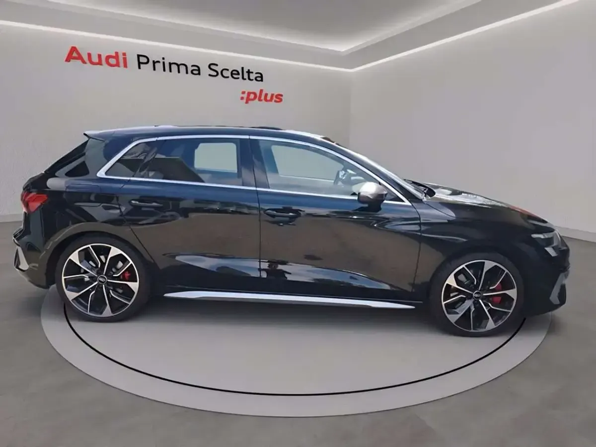 Usata Audi A3 310 CV (228 kW) 2022 Nero mythos Berlina