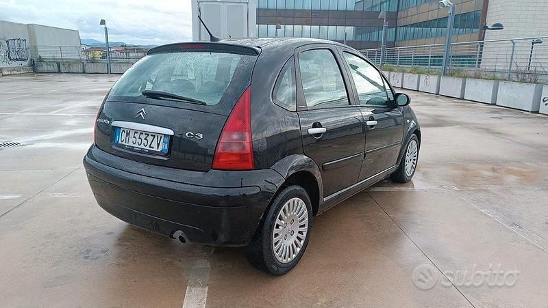 Usata Citroën C3 Exclusive 90 CV (66 kW) 2002 Nero Utilitaria