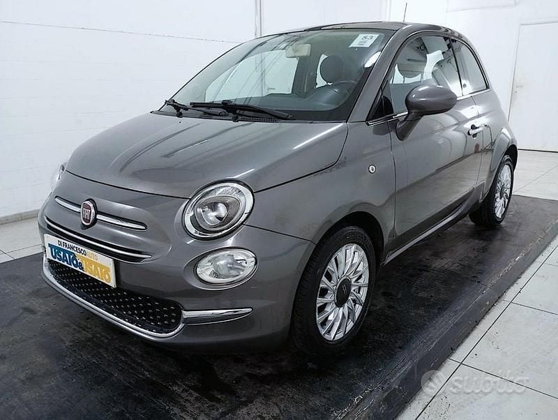 Usata Fiat 500 Lounge 69 CV (50 kW) 2016 Grigio metallizzato Utilitaria