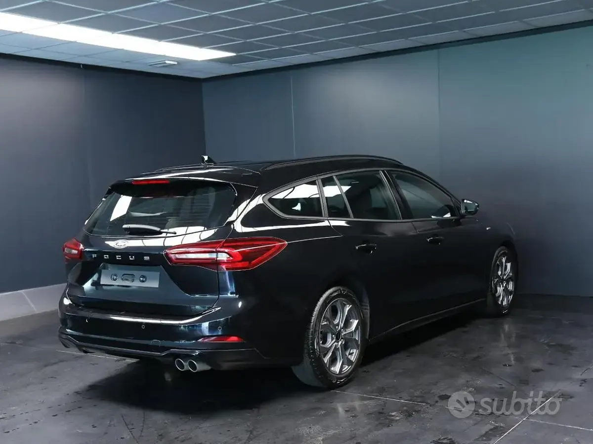 Usata Ford Focus ST-Line 125 CV (91 kW) 2025 Nero Station wagon