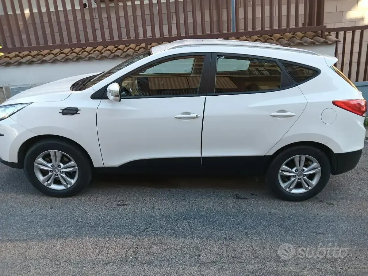 Usata Hyundai ix35 135 CV (99 kW) 2012 Bianco SUV