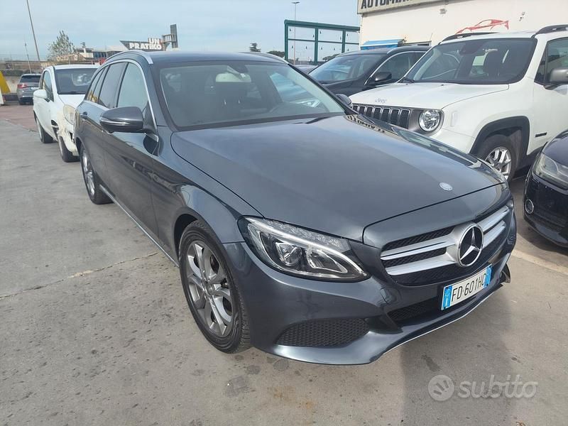 Usata Mercedes C200 Premium 136 CV (100 kW) 2017 Grigio Station wagon