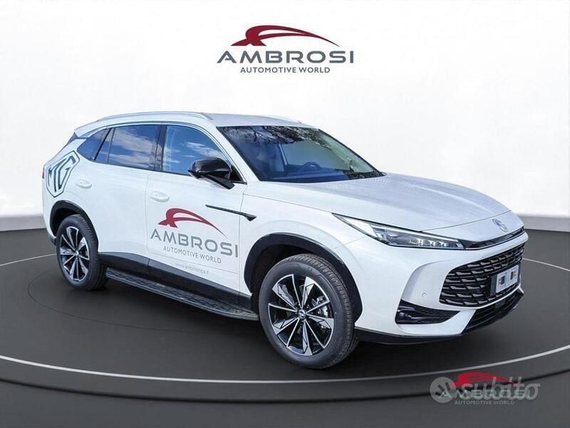 Usata MG HS Luxury 170 CV (125 kW) 2024 White pearl SUV