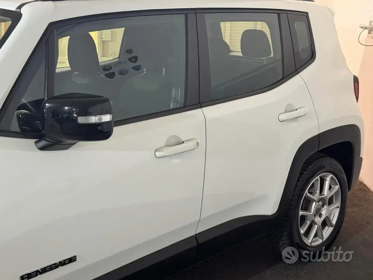 Usata Jeep Renegade Limited 130 CV (95 kW) 2023 Bianco SUV
