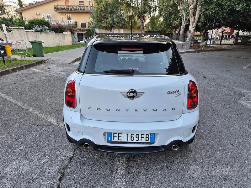 Usata Mini Park Lane Countryman 143 CV (105 kW) 2016 Bianco SUV