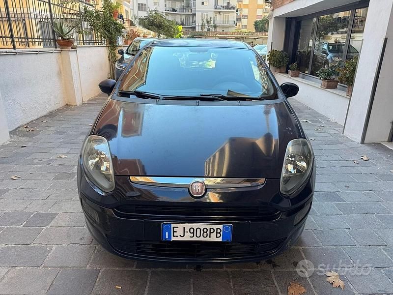 Usata Fiat Punto Evo Dynamic 77 CV (56 kW) 2011 Blu Utilitaria