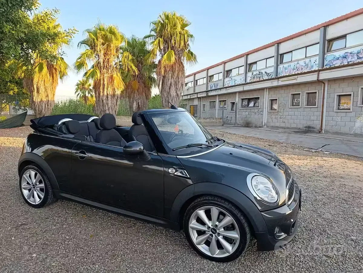 Usata Mini Cooper S Cabriolet 184 CV (135 kW) 2013 Cabrio