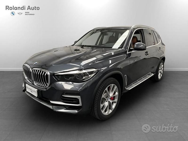 Usata BMW X5 xLine 340 CV (250 kW) 2022 Artik grau metallizzato SUV