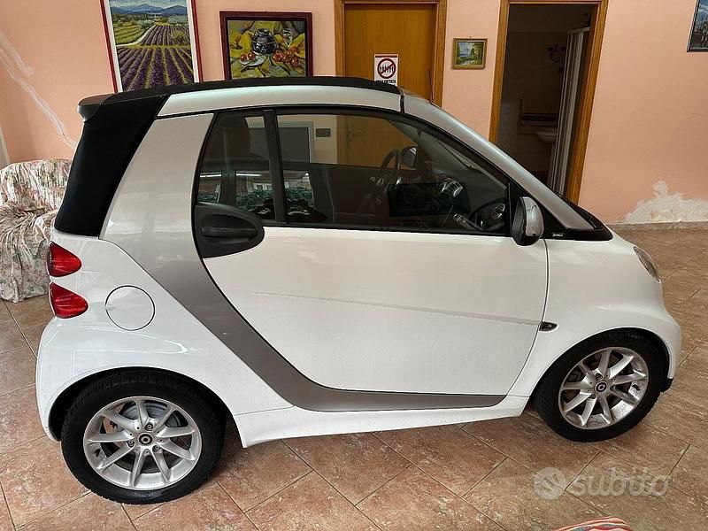 Usata Smart ForTwo Cabrio 54 CV (39 kW) 2013 Bianco Cabrio